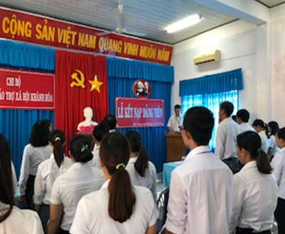 Lễ kết nạp đảng viên tại Trung tâm Bảo trợ xã hội Khánh Hòa năm 2018