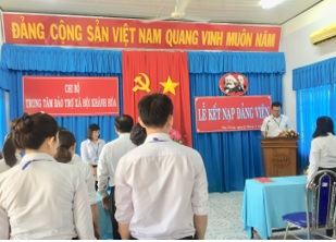 Lễ kết nạp đảng viên mới tại Trung tâm Bảo trợ xã hội Khánh Hòa năm 2019