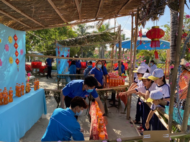 Tổng hợp hoạt động Chi đoàn Trung tâm Bảo trợ xã hội Khánh Hòa phối hợp tham gia tổ chức các hoạt động Tết Nguyên Đán Tân Sửu 2021 cho đối tượng tại Trung tâm